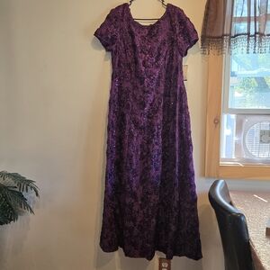 Elegant Purple Lace Dress